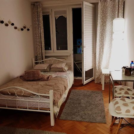 Apartament Plac Trzech Krzyzy Varsó Kültér fotó